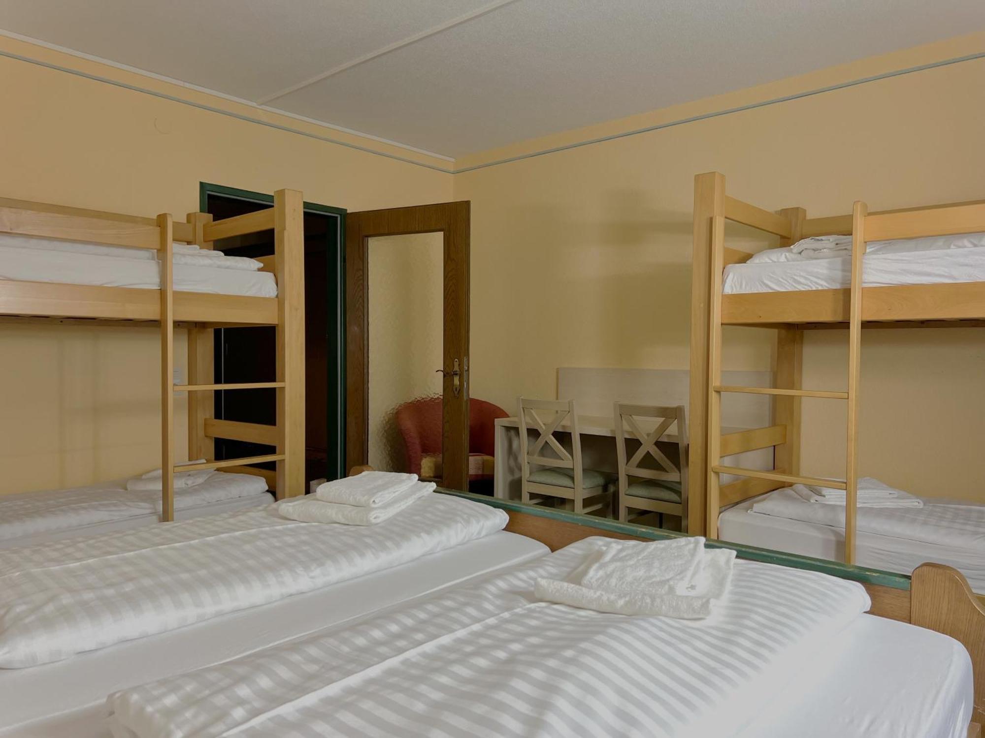 Mountain Hostel รัมเซา อัม ดาคชไตน์ ภายนอก รูปภาพ