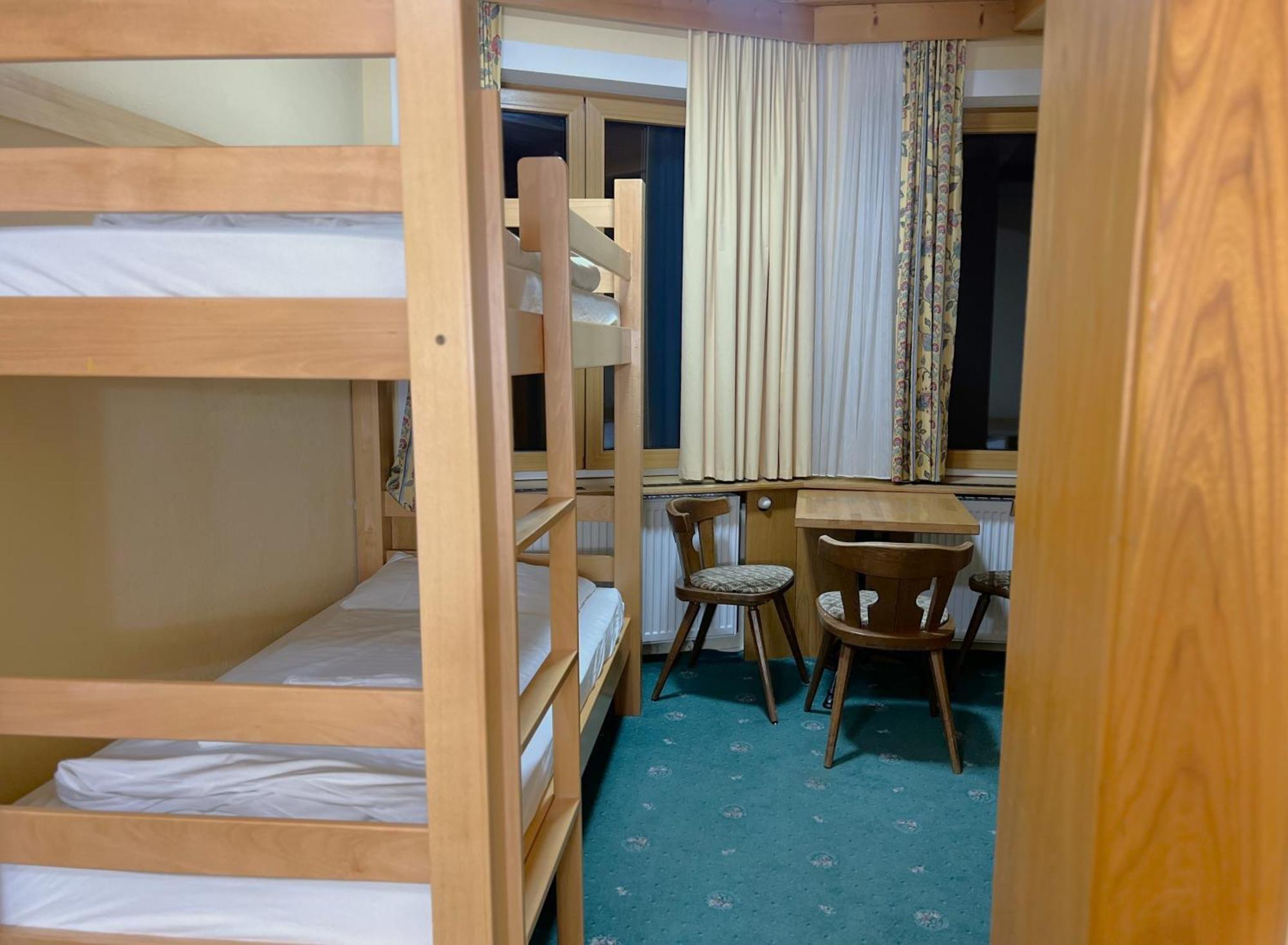 Mountain Hostel รัมเซา อัม ดาคชไตน์ ภายนอก รูปภาพ