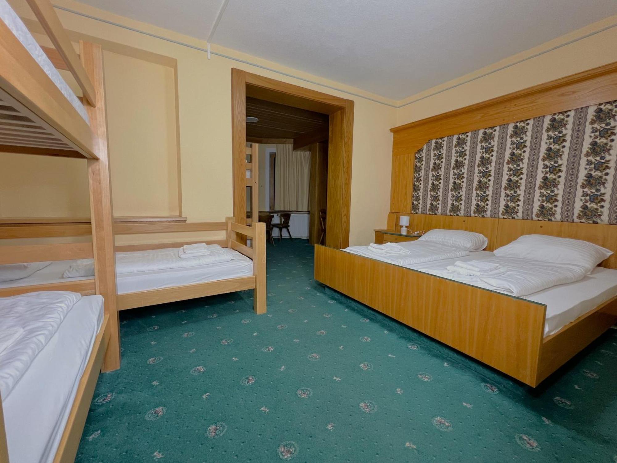 Mountain Hostel รัมเซา อัม ดาคชไตน์ ภายนอก รูปภาพ